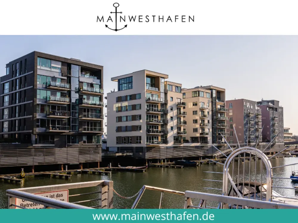 Lichtdurchflutete Wohnung mit Hafenblick