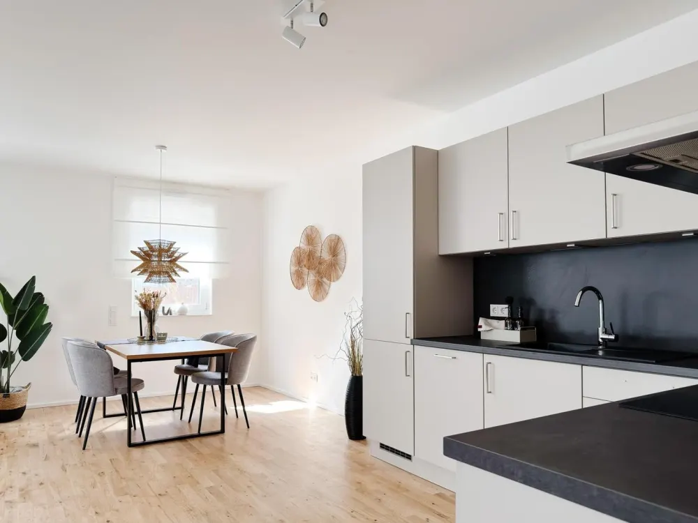 Erstbezug! Hochwertige 3-Zimmer-Wohnung am Stadtwald