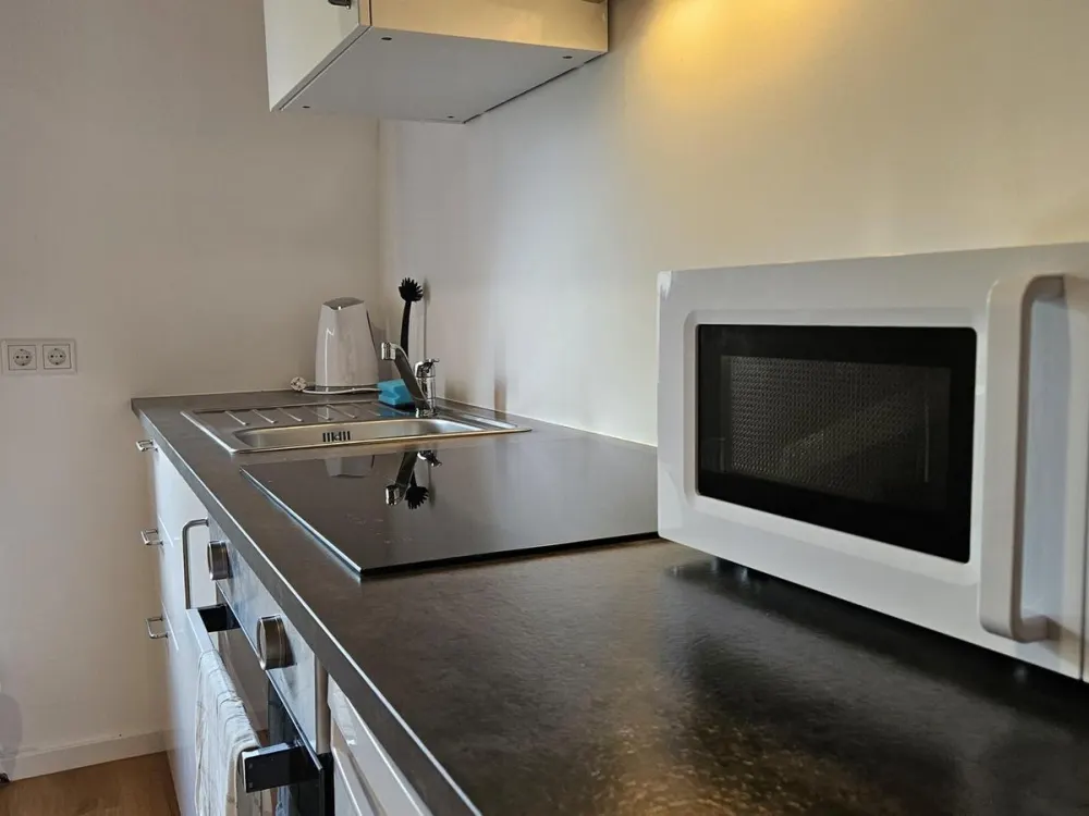 Modern möblierte 2-Zimmer Wohnung in Fürth - PREIS ALL INKLUSIVE