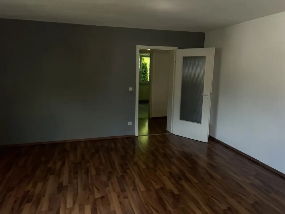 Living with Character: 3-Room Apartment in Kämpfelbach
