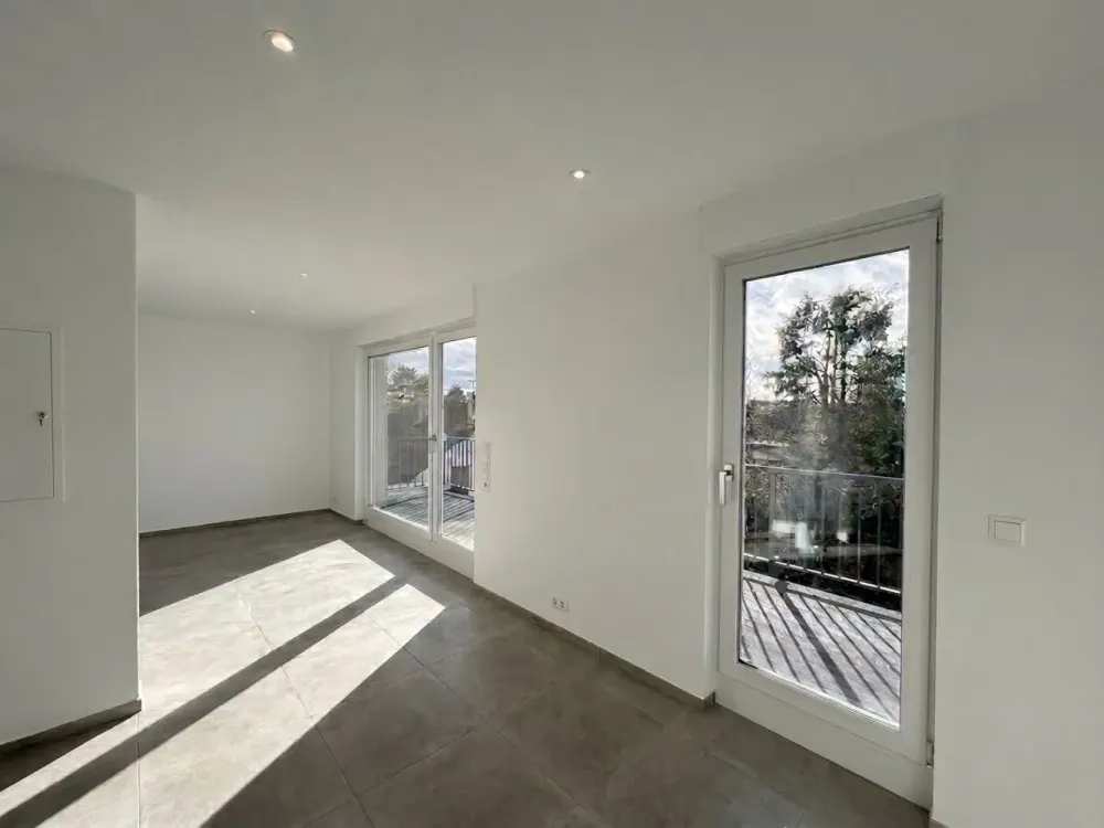 2,5 Zimmer Wohnung mit Einbauküche und Balkon