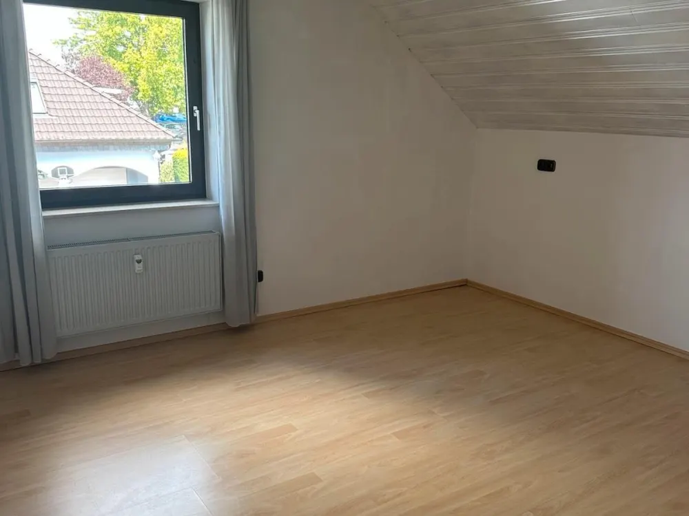 Großzügige 2-Zimmer-Wohnung mit Balkon