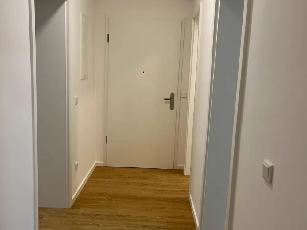 Alles NEU, 2Zi,Kü,Bad, Altbauwohnung, ab sofort