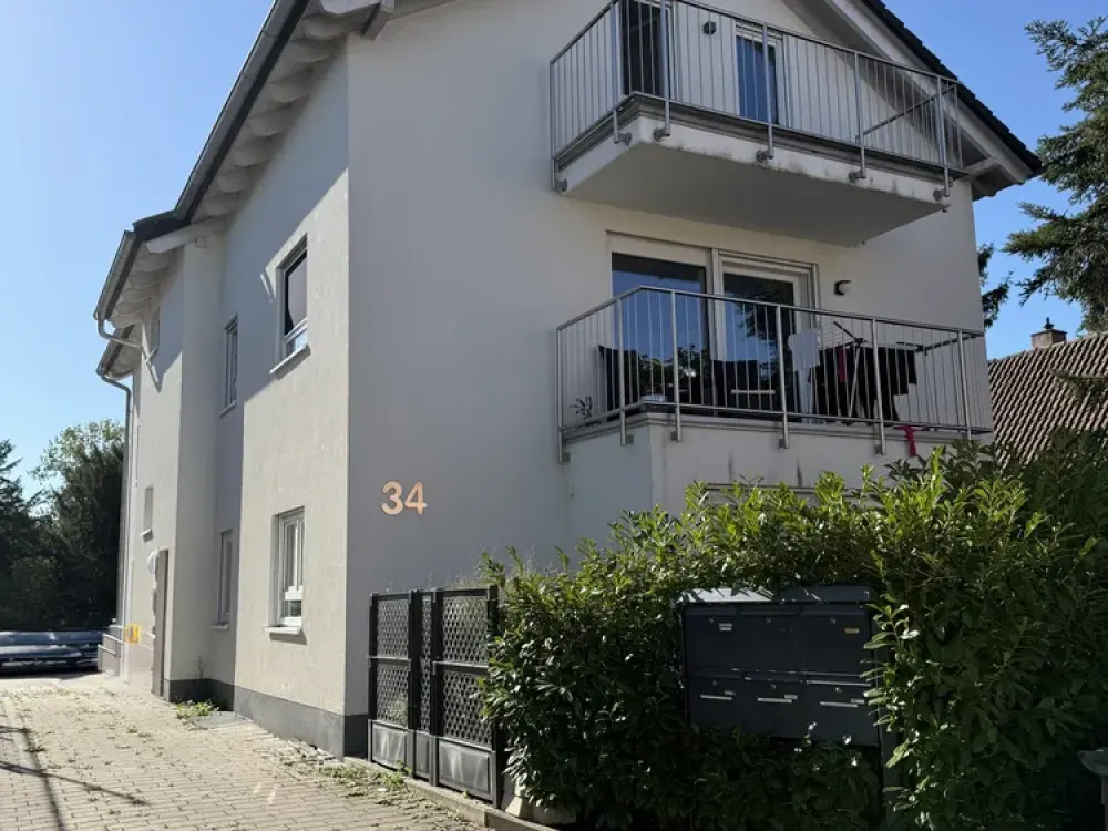 Moderne EG Wohnung in ruhiger Lage mit Terrasse und Garten