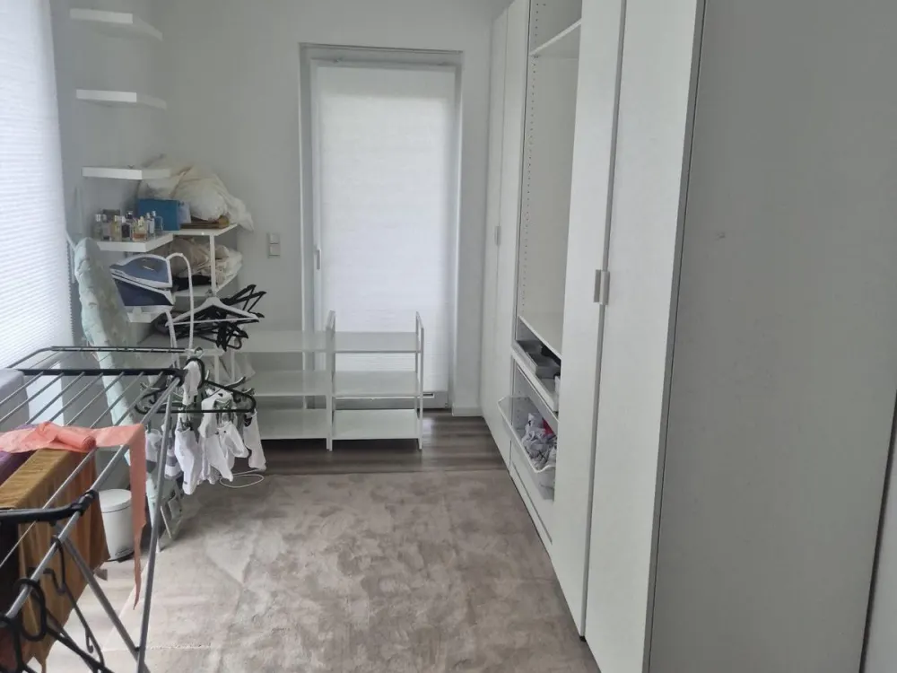 WG Zimmer 700Euro/Wohnung 1400Euro in Sarstedt