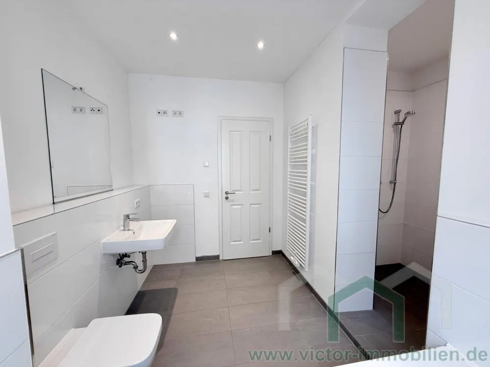 ** 3-Zimmer-Whg. mit gehobener Ausstattung in ruhigem Hofgebäude **