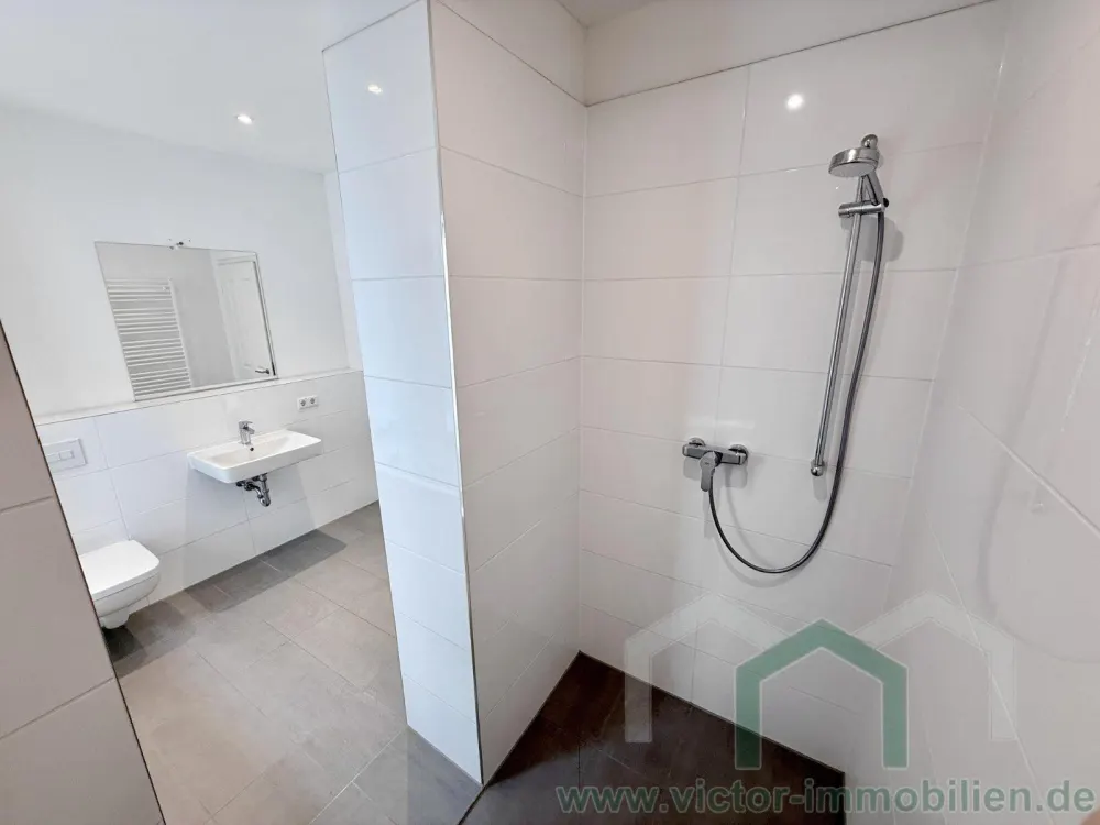 ** 3-Zimmer-Whg. mit gehobener Ausstattung in ruhigem Hofgebäude **