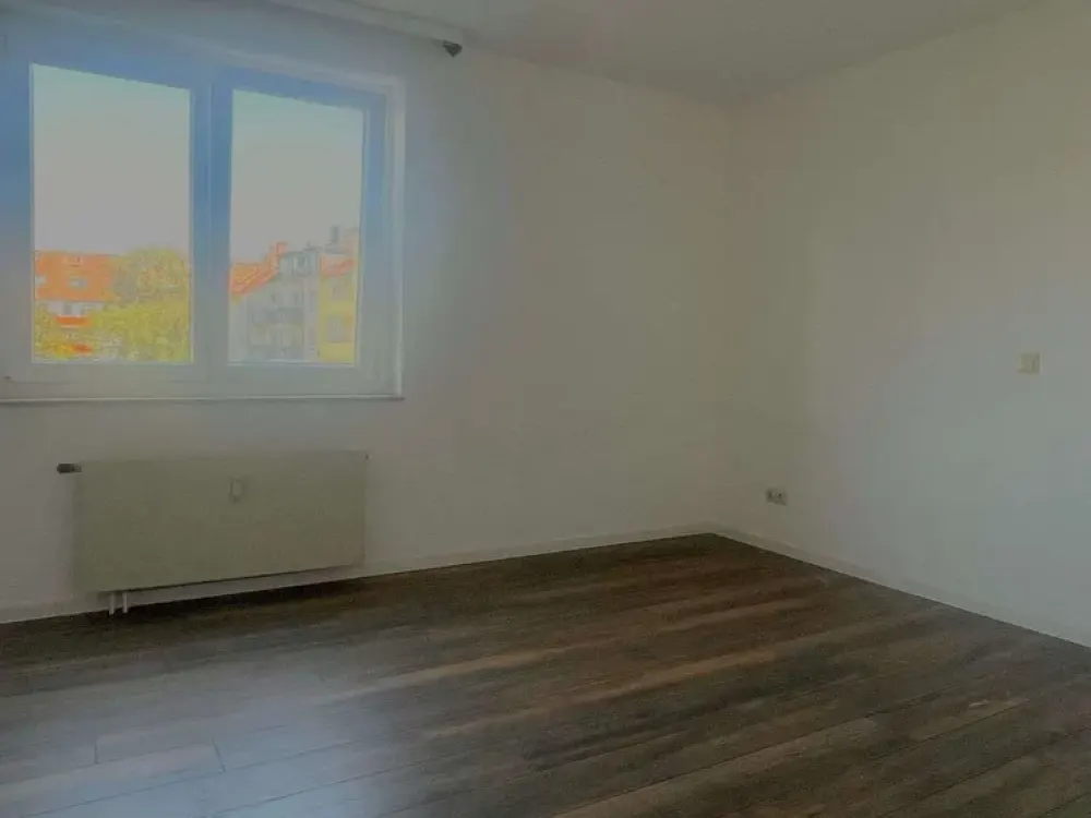 Schöne 2,5 -Zimmer Wohnung in zentraler Lage in Hannover!