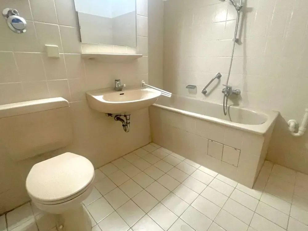 Schöne 2,5 -Zimmer Wohnung in zentraler Lage in Hannover!