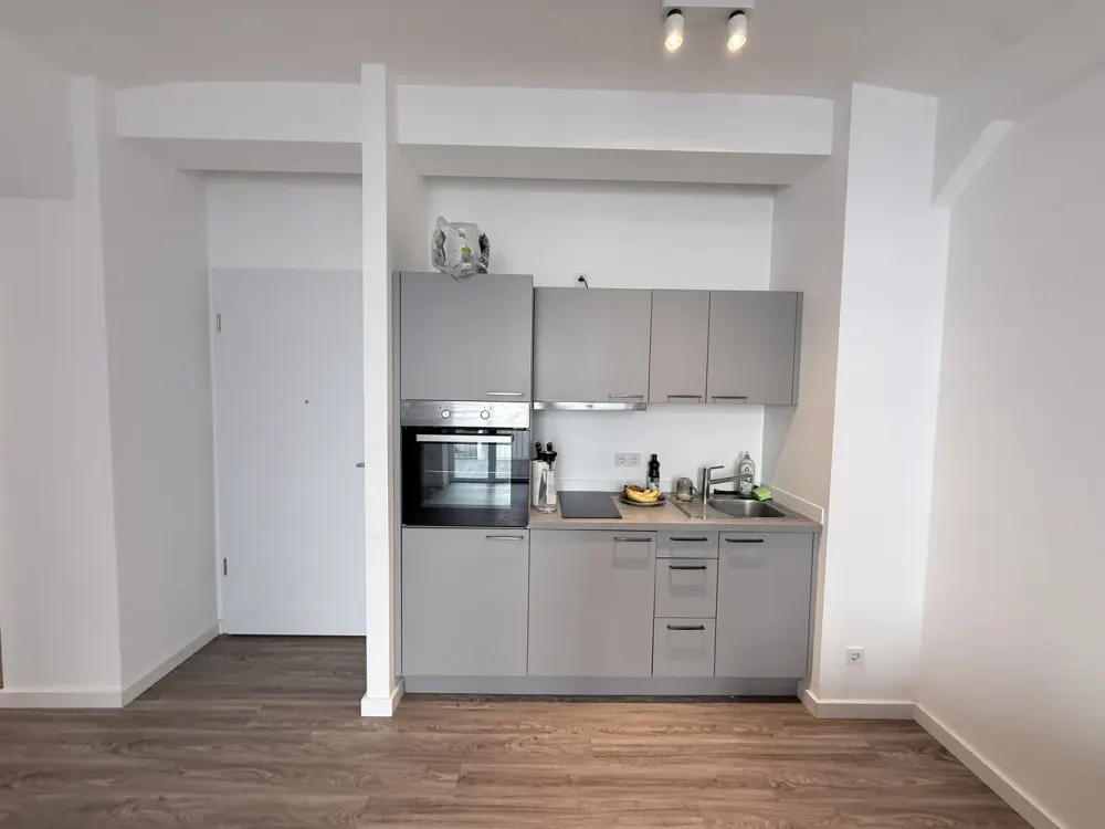 2-Zimmer-Wohnung mit großem Balkon am Beethovenplatz, hell & zentral und ruhig