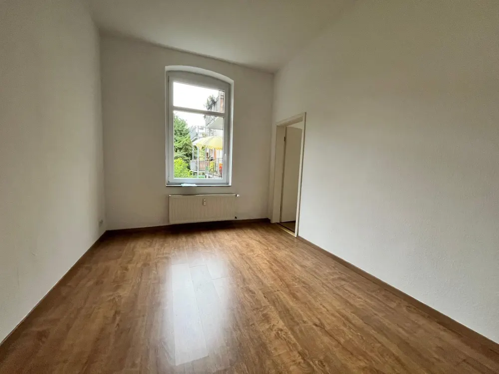 Schöne 2-Zimmer-Wohnung im 1. Obergeschoss mit Einbauküche in Hannover - Linden Süd!