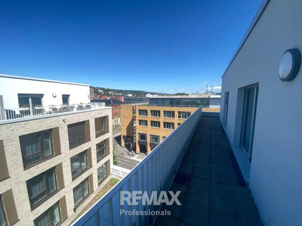 Neuwertige Penthousewohnung im Zentrum Esslingens mit einzigartiger Terrasse und Panoramaausblick