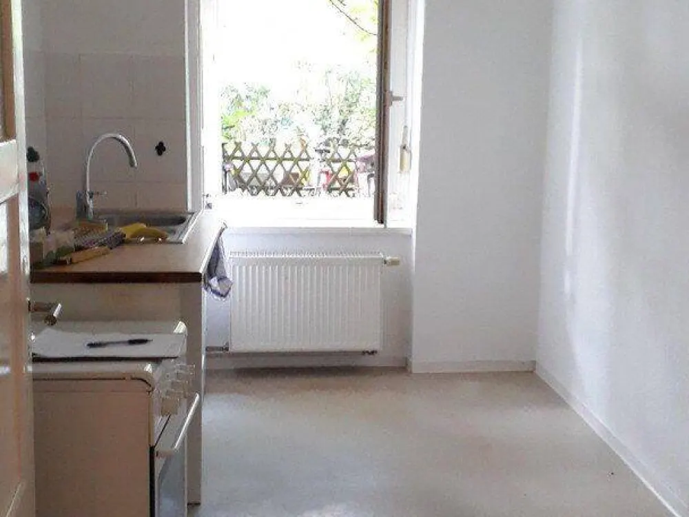 3-Raum Wohnung im Erdgeschoss mit Garten beim Nöldner Platz