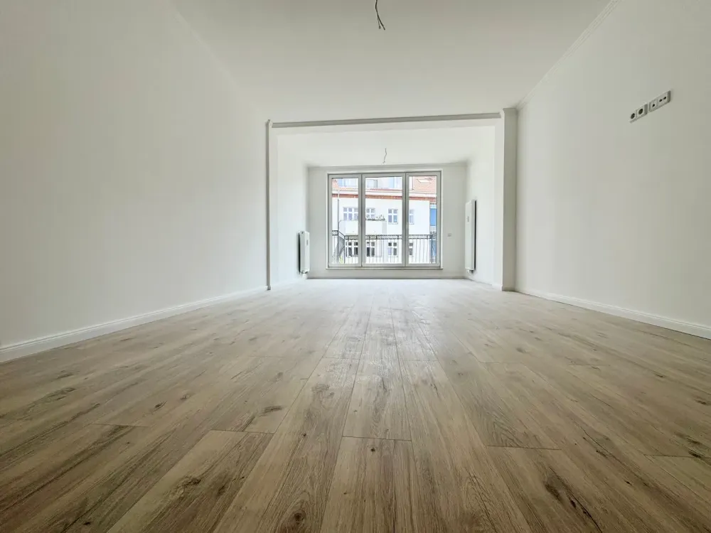 +++Schöne geräumige 2 Zimmer-Wohnung nahe der Schloßstr.+++