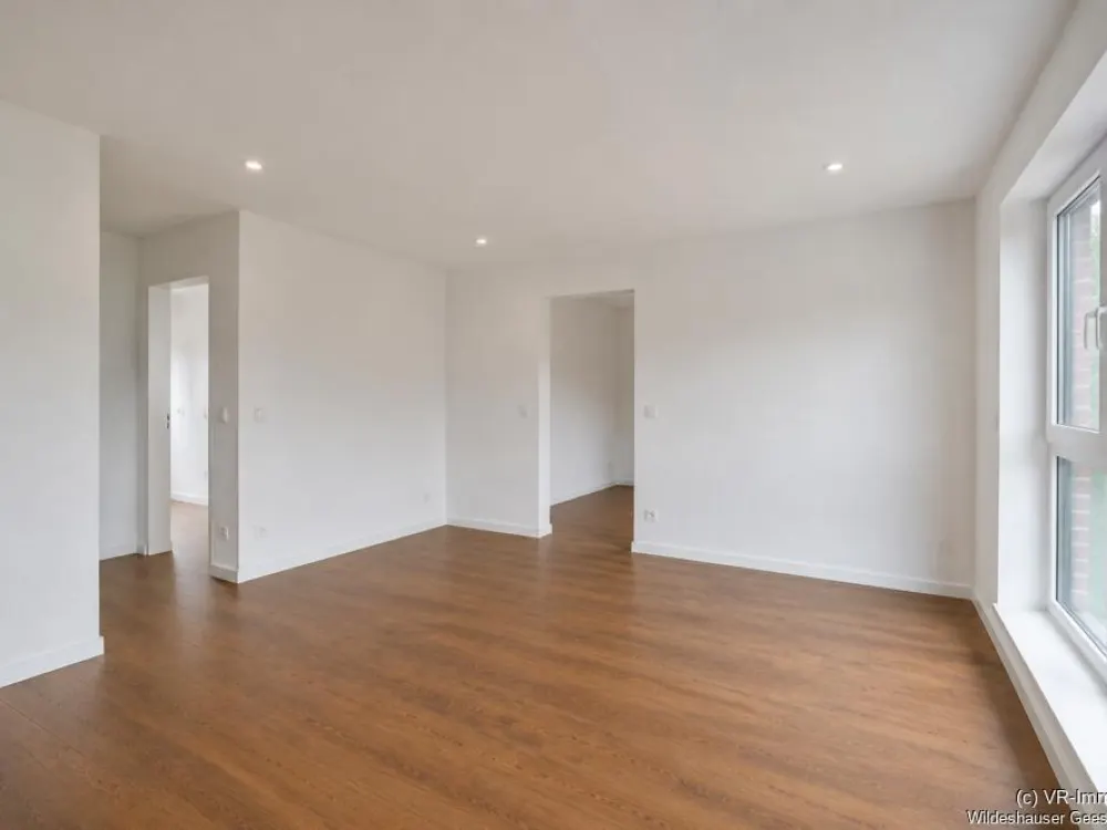 First Occupancy with Style: Upscale 3-Room Attic Apartment in Hoykenkamp