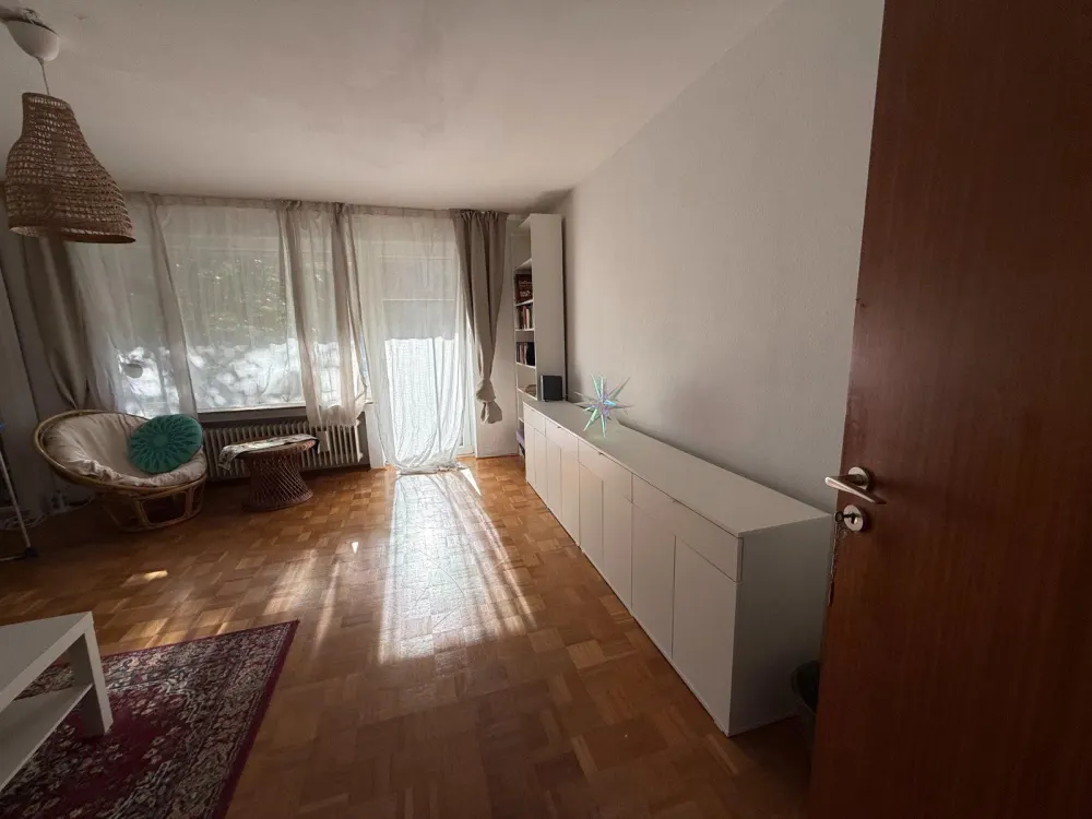 Grüne Oase in Obermenzing: Helle 2-Zimmer-Wohnung