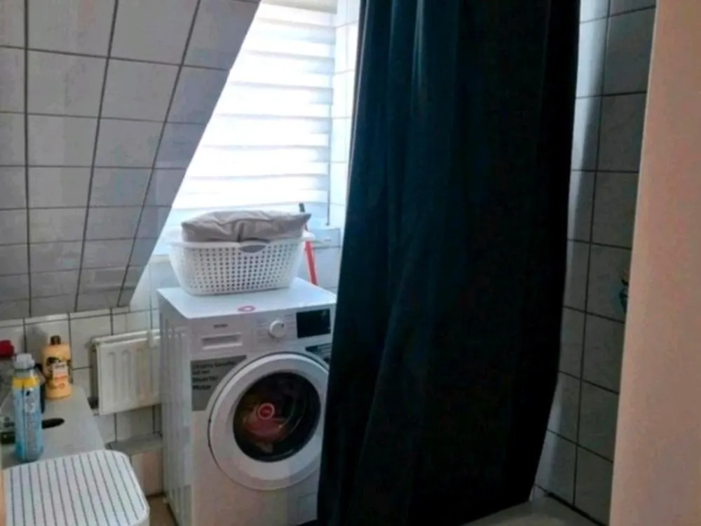 2-Zimmer Dachgeschosswohnung zum vermieten