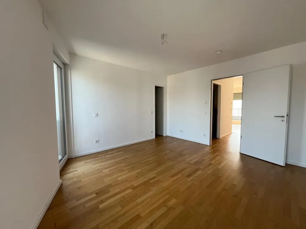 Exklusive 2 Zimmer Wohnung mit Balkon