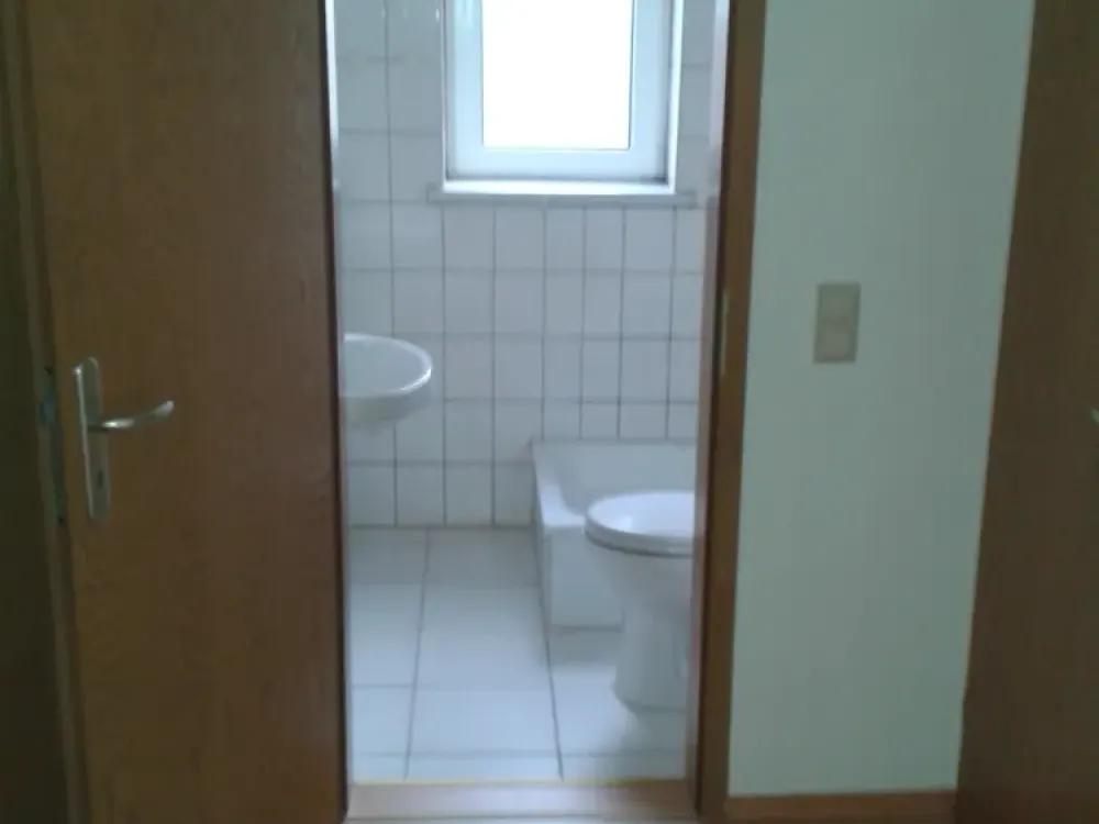 Ruhige 2-Zi im Hinterhaus, 66 m² mit neuer Terrasse