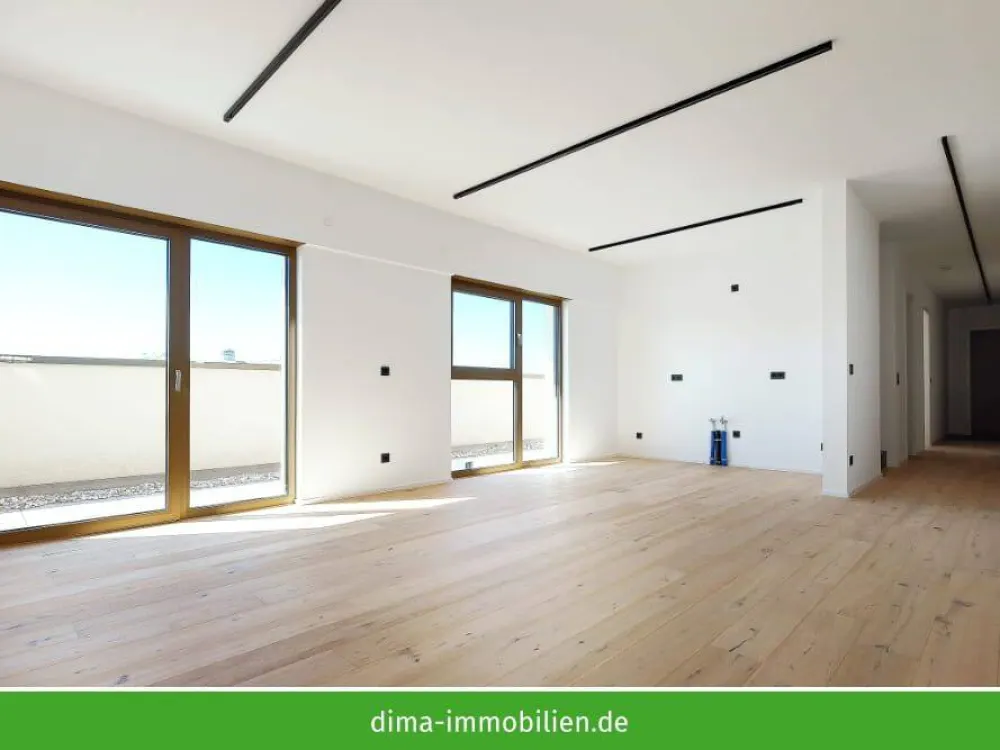 ERSTBEZUG! Penthouse mit umlaufender Dachterrasse, Vollbad, Gäste-Bad, Aufzug, Tiefgarage u.v.m.