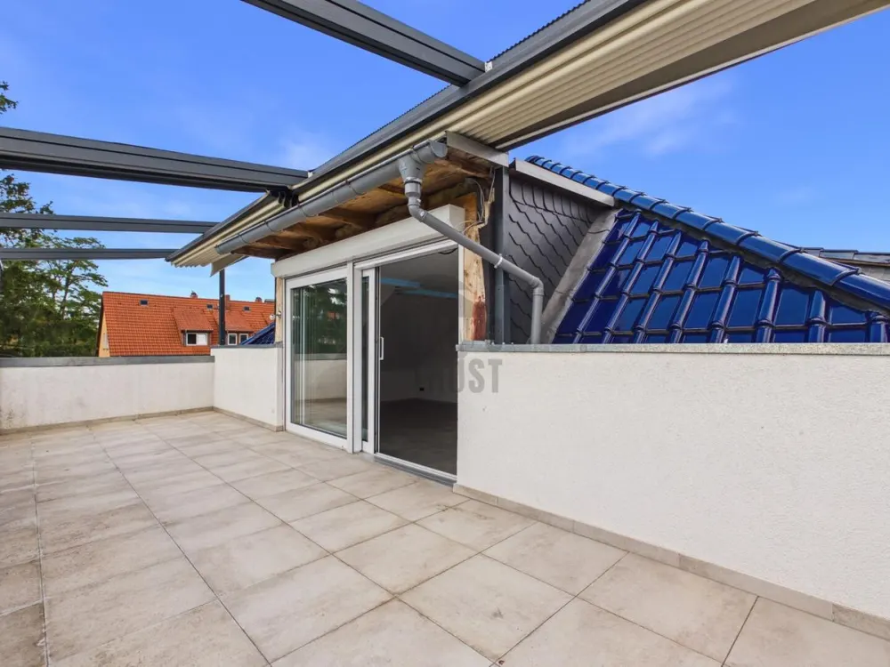 Über den Dächern Langenhagens, sanierte 3-Zimmer-Wohnung mit West-Dachterrasse