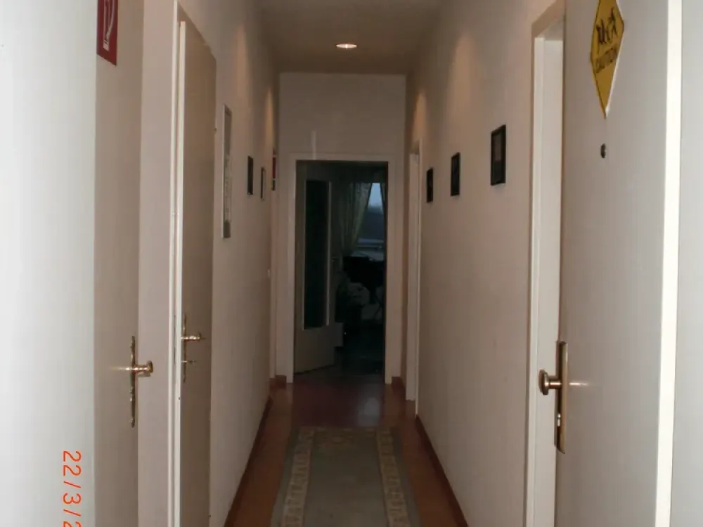 Helle, geräumige 4-5-Zimmer Wohnung in Wanheimerort Süd