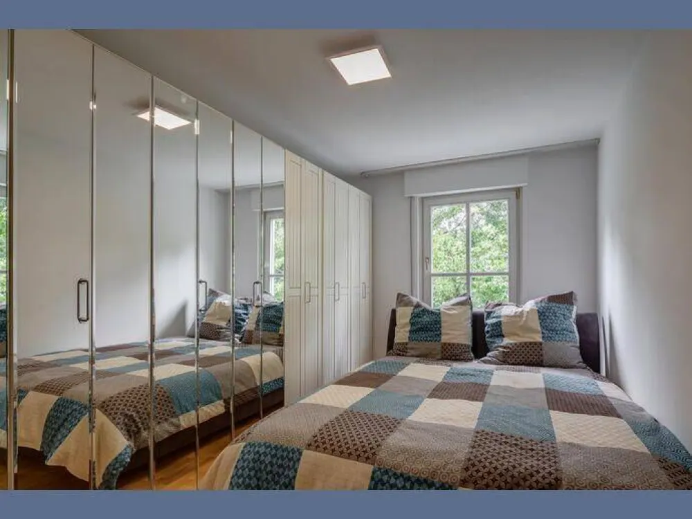 Möbliert: 2-Zimmer Gartenwohnung in der Nähe des Lerchenauersees