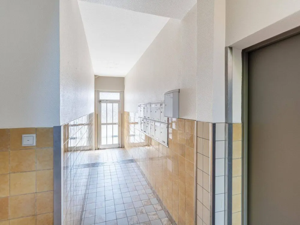 Moderne 2-Zimmer Wohnung in Großreuth bei Schweinau mit Einbauküche & Garage
