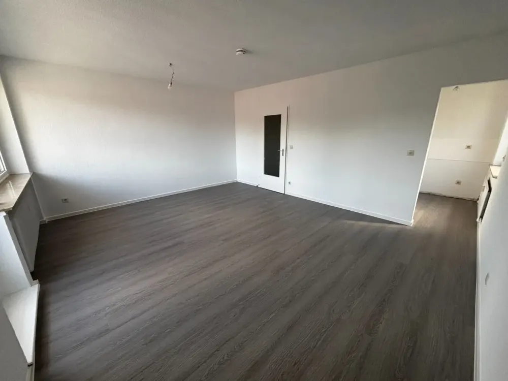 zentral gelegene geräumige 2-Zimmer Wohnung