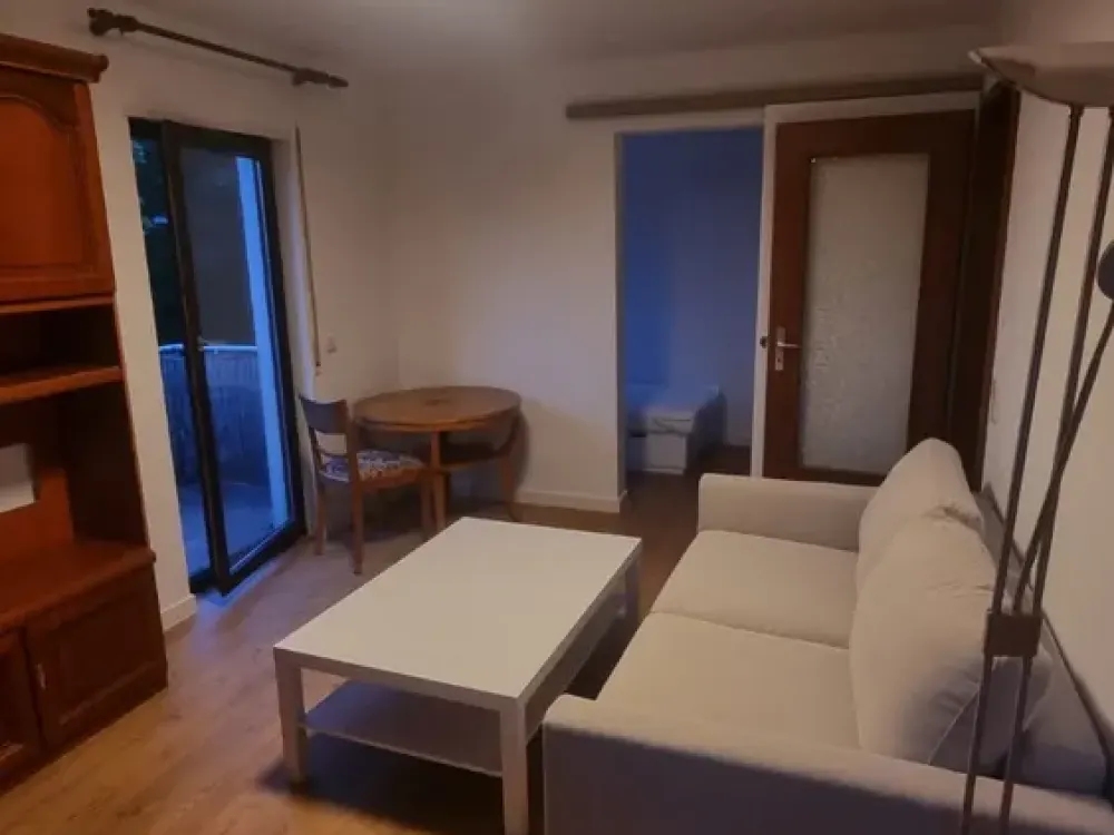 Möblierte 2-Zimmer-Wohnung in Falkensee, renoviert und sofort bezugsfertig