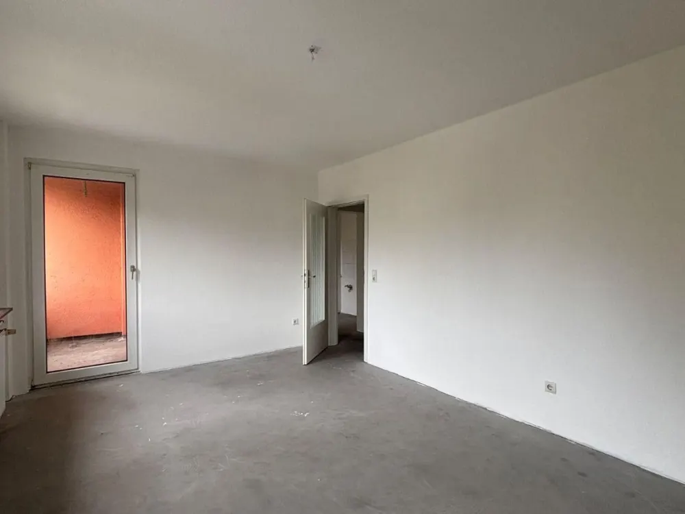 1 Monat NKM frei! Renovierte 3,5-Zimmer-Wohnung mit Balkon!