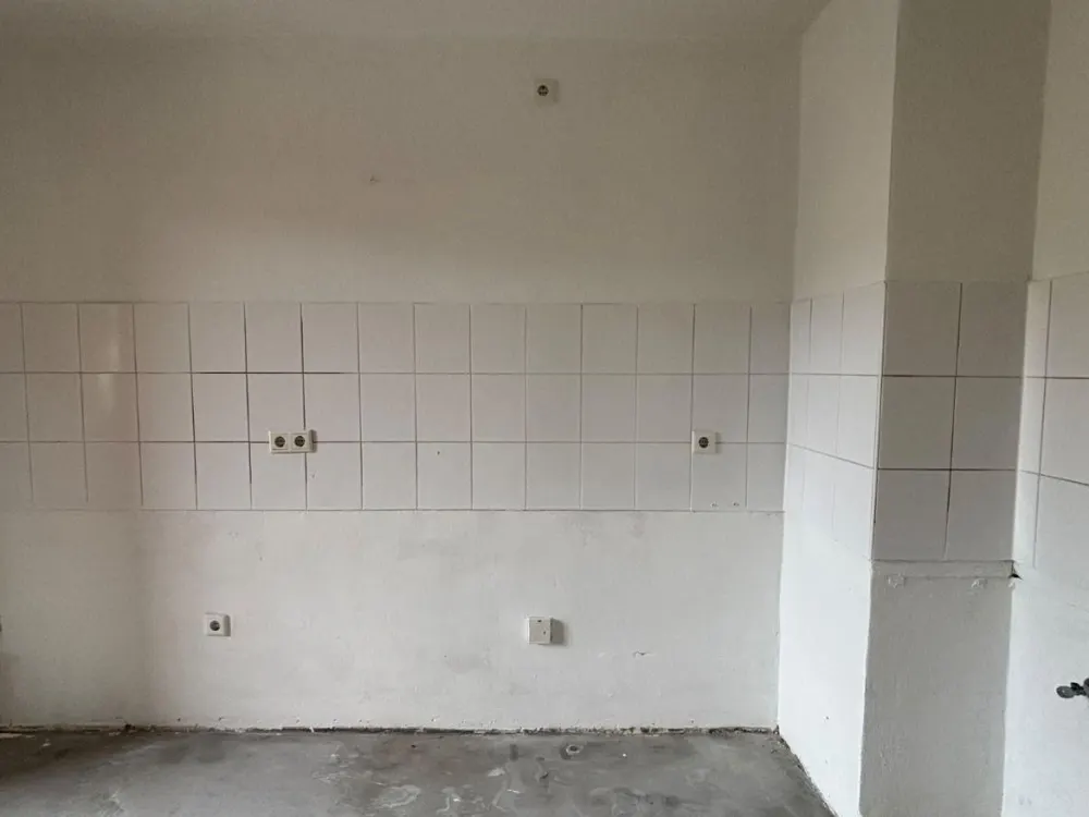 1 Monat NKM frei! Renovierte 3,5-Zimmer-Wohnung mit Balkon!