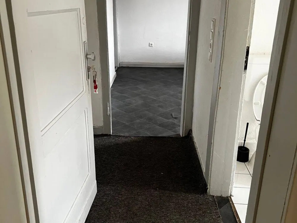 2,5-Zimmer-Wohnung, WG geeignet, sofort frei
