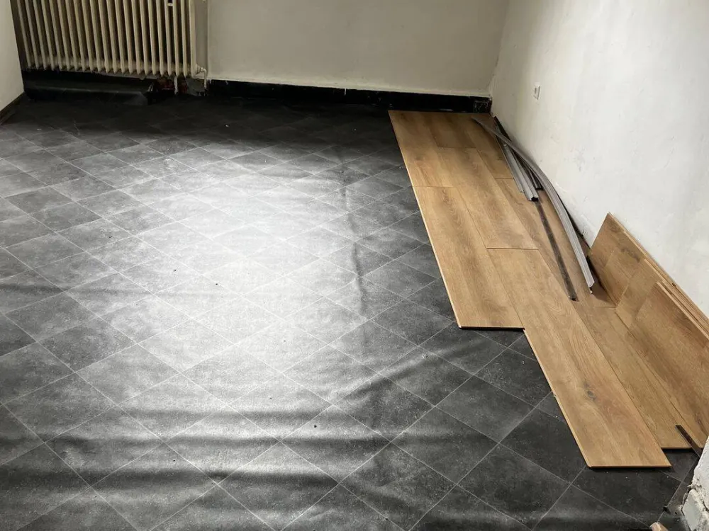 2,5-Zimmer-Wohnung, WG geeignet, sofort frei