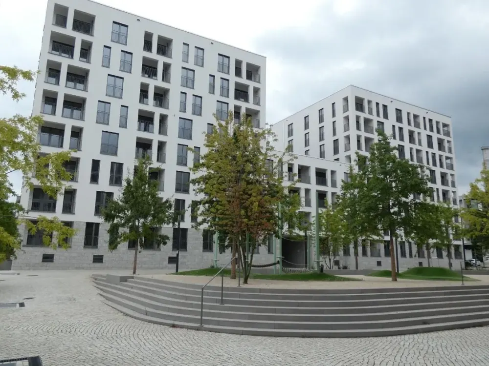 Helle 2-Zimmer-Neubau-Wohnung mit EBK und Loggia im schönen Sachsenhausen