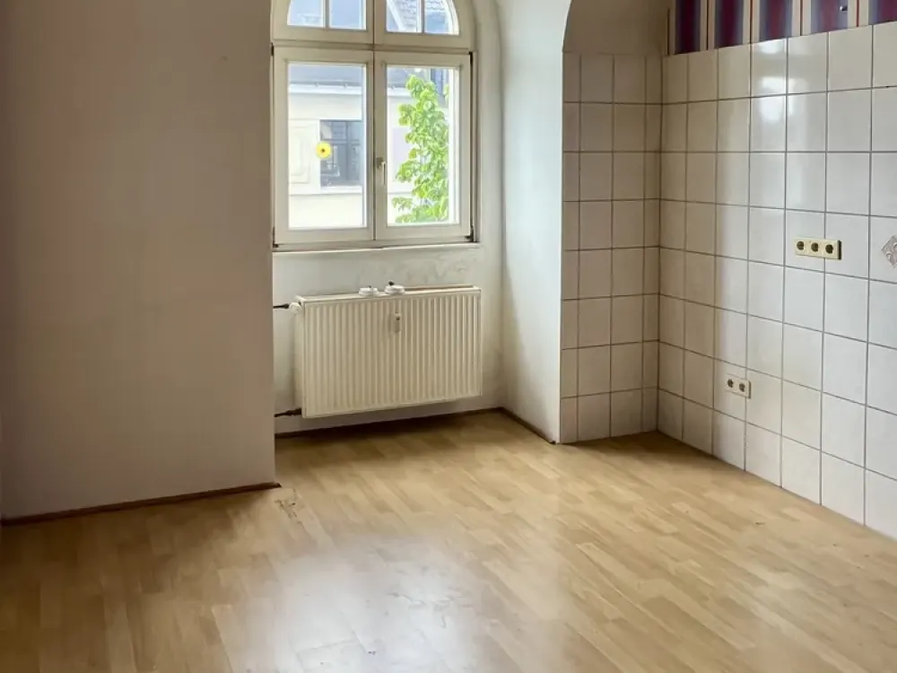Tolle Dachgeschosswohnung mit kleinem Balkon