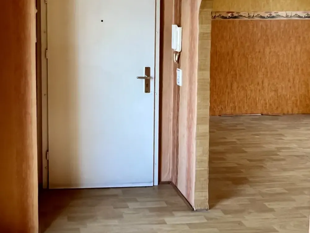 Tolle Dachgeschosswohnung mit kleinem Balkon