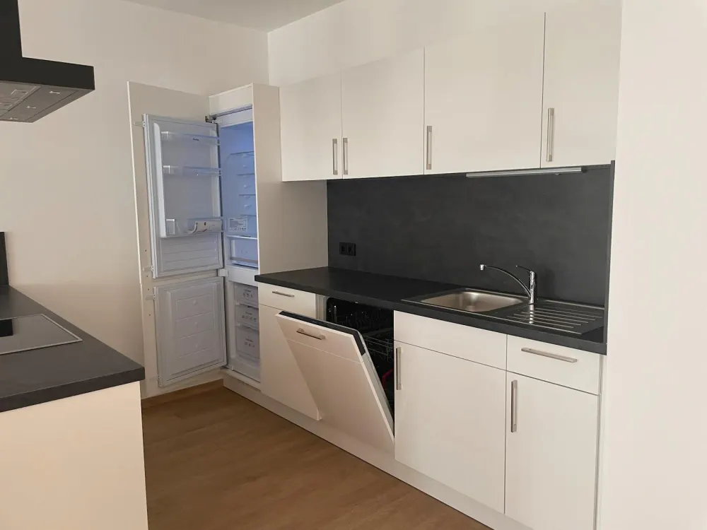 4-Zimmer-Wohnung mit EBK, 2 Bädern und 2 Balkonen