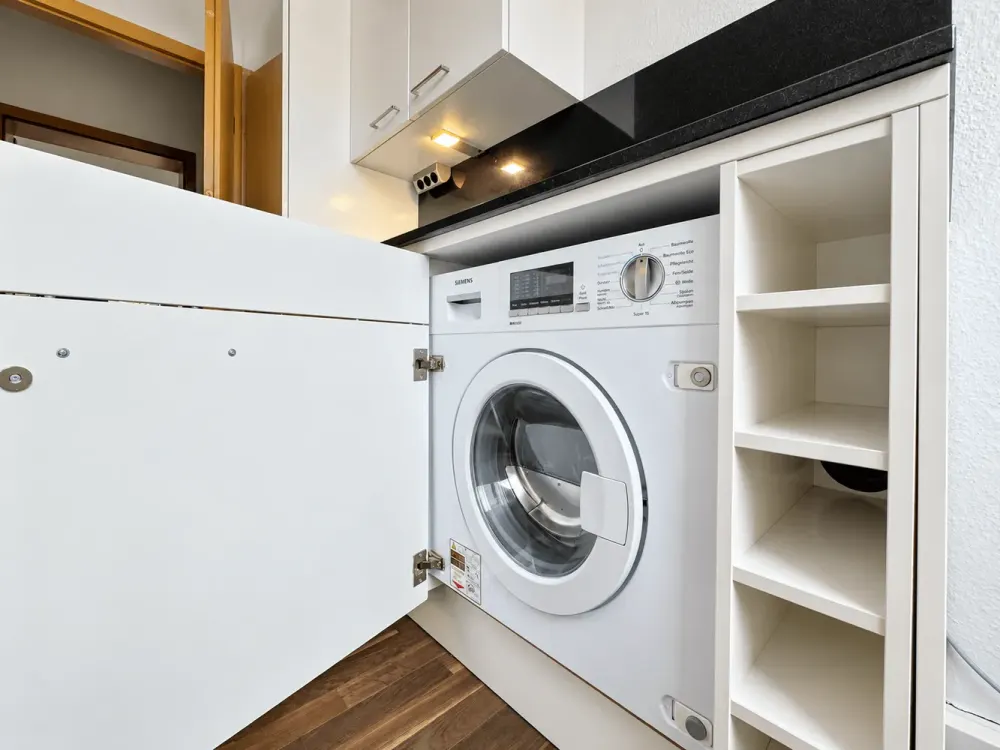 Frisch renovierte 2-Zimmer-Wohnung mit exklusiver Einbauküche