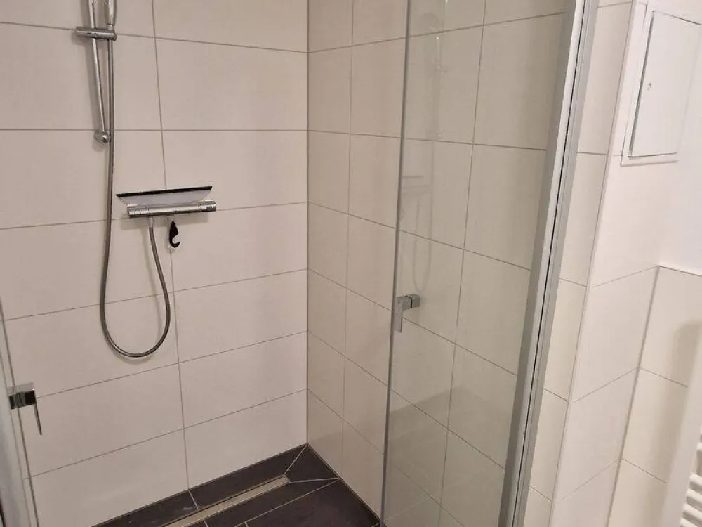 Teilmöblierte 1-Zimmer-Wohnung in Berlin- Adlershof nahe Uni-Campus