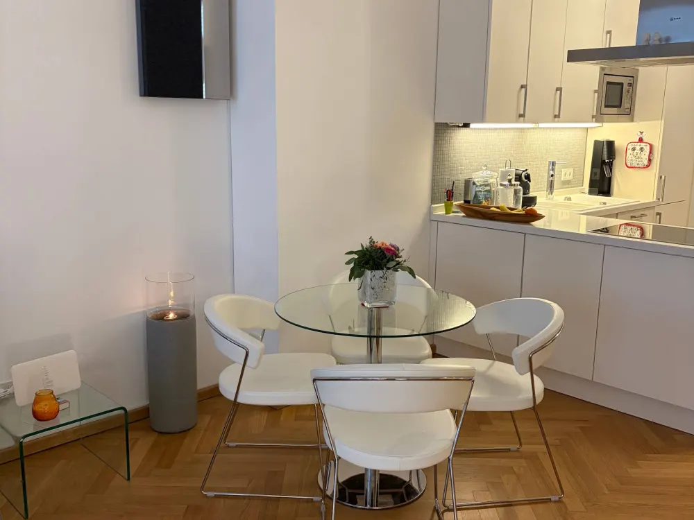 Modernes & Ruhiges Apartment in Berlin Mitte nahe Friedrichstadtpalast und Charité