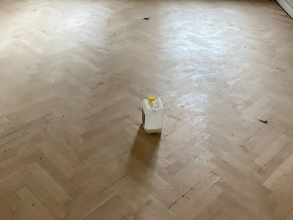 Ein Stück Altbaugeschichte, frisch hergerichtet und bereit für ein neues Zuhause!
