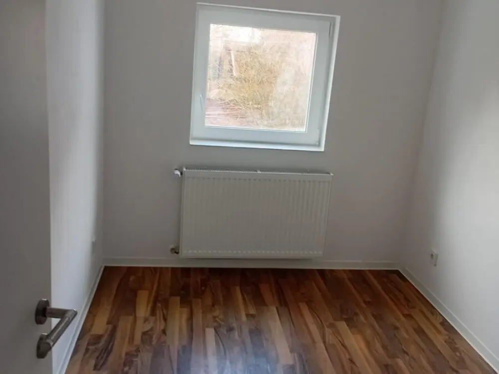 2 Room-Kitchen-Bathroom Apartment in Merchweiler W04