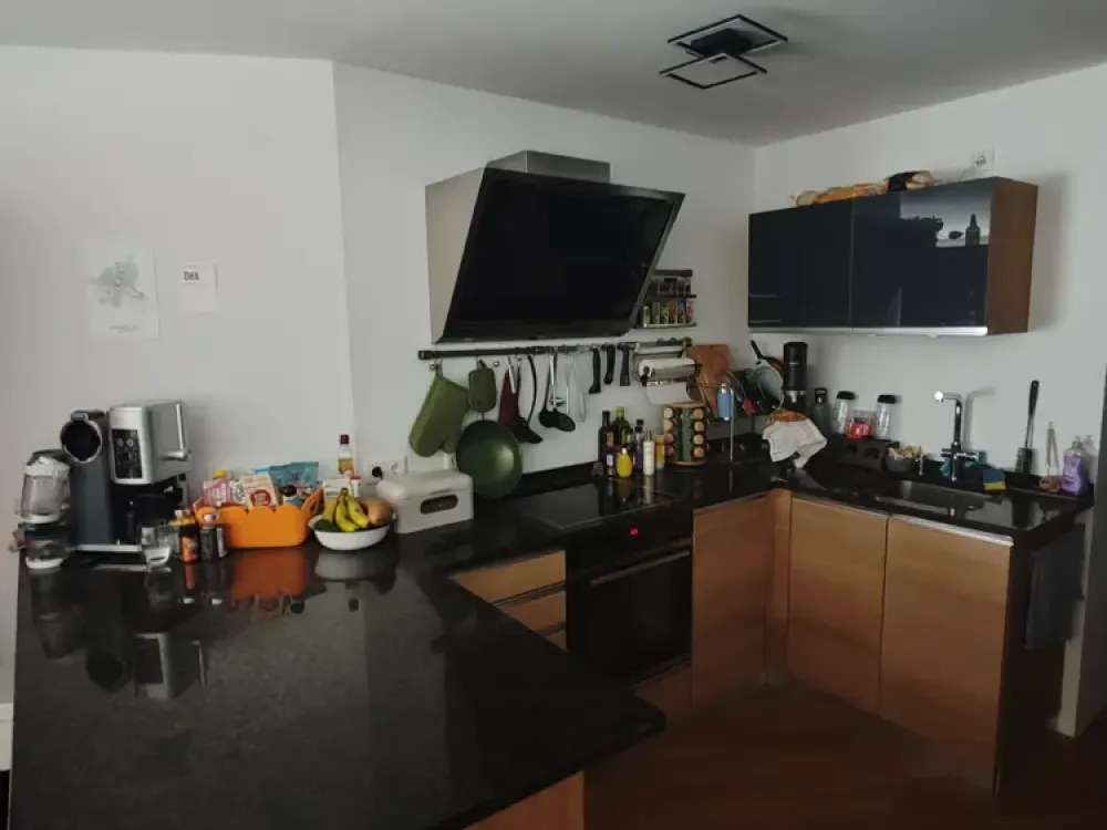 Premium-Wohnen in Wandsbek: Helle Neubau-Wohnung mit Loggia, Team 7 Massivholzküche & Tiefgarage