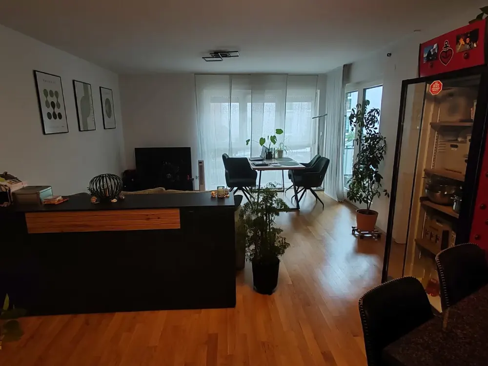 Premium-Wohnen in Wandsbek: Helle Neubau-Wohnung mit Loggia, Team 7 Massivholzküche & Tiefgarage