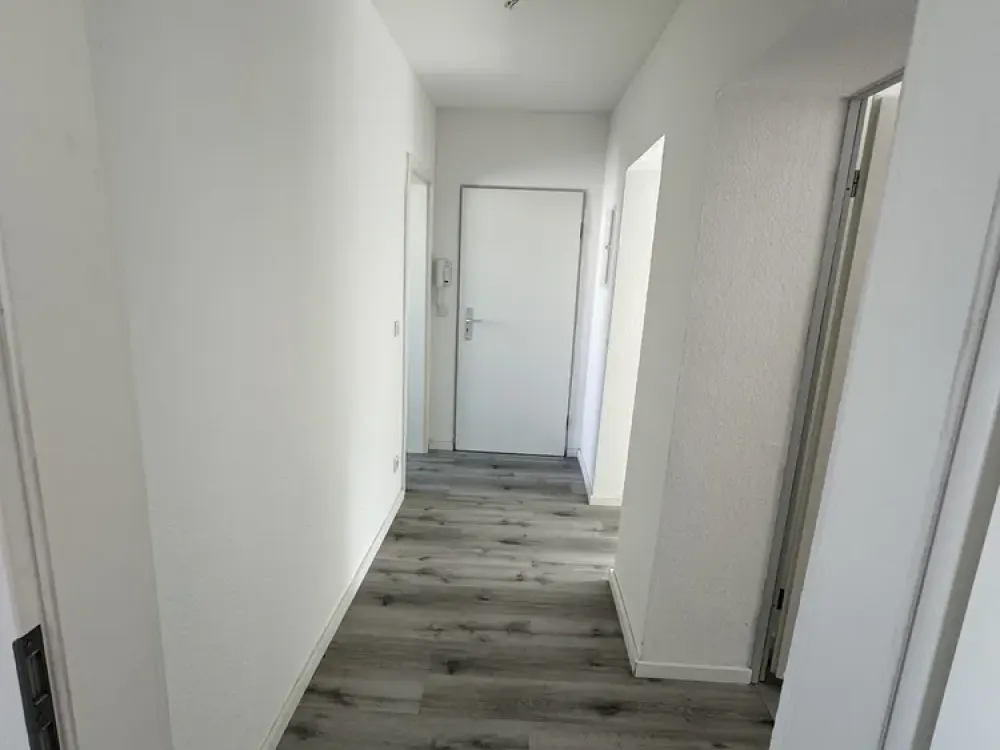 WG geeignet / Schöne helle 2 Zimmer Wohnung mit Einbauküche