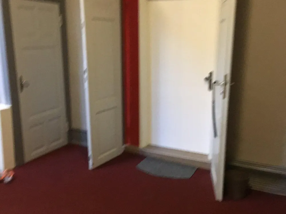 3-Zimmer Wohnung im denkmalgeschützten Altbau ohne Balkon
