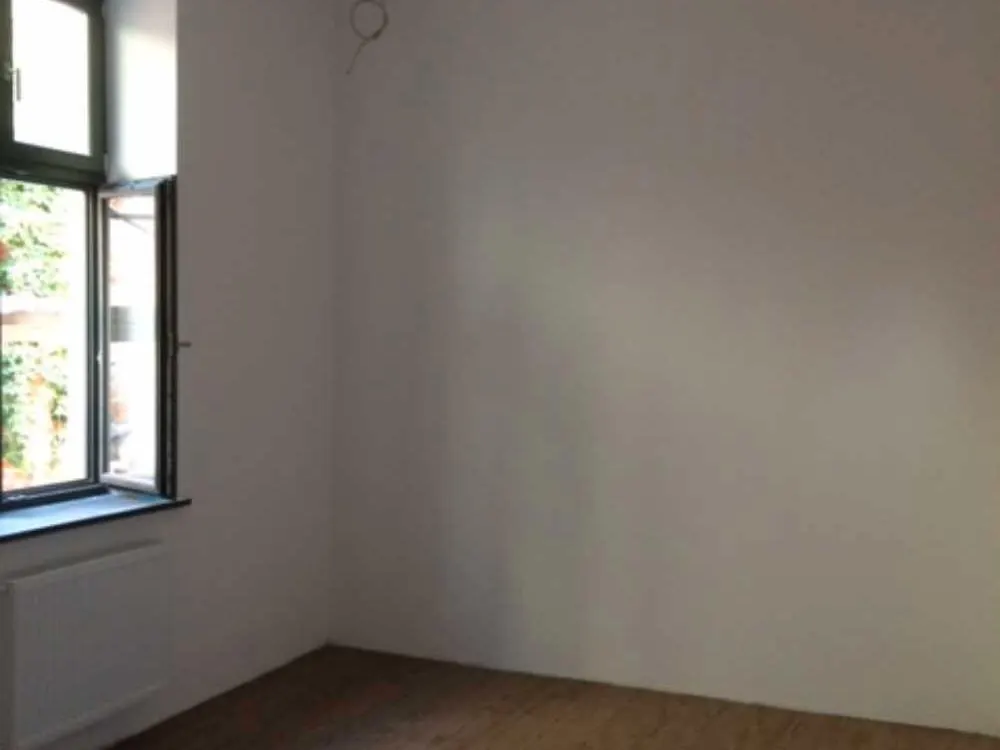 3-Zimmer Wohnung im denkmalgeschützten Altbau ohne Balkon