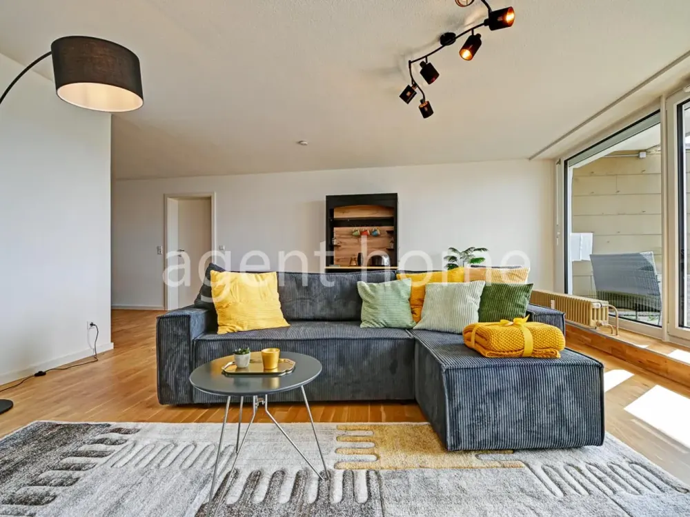 FURNISHED - SPACIOUS AND BRIGHT - Beautiful Apartment with Balcony
