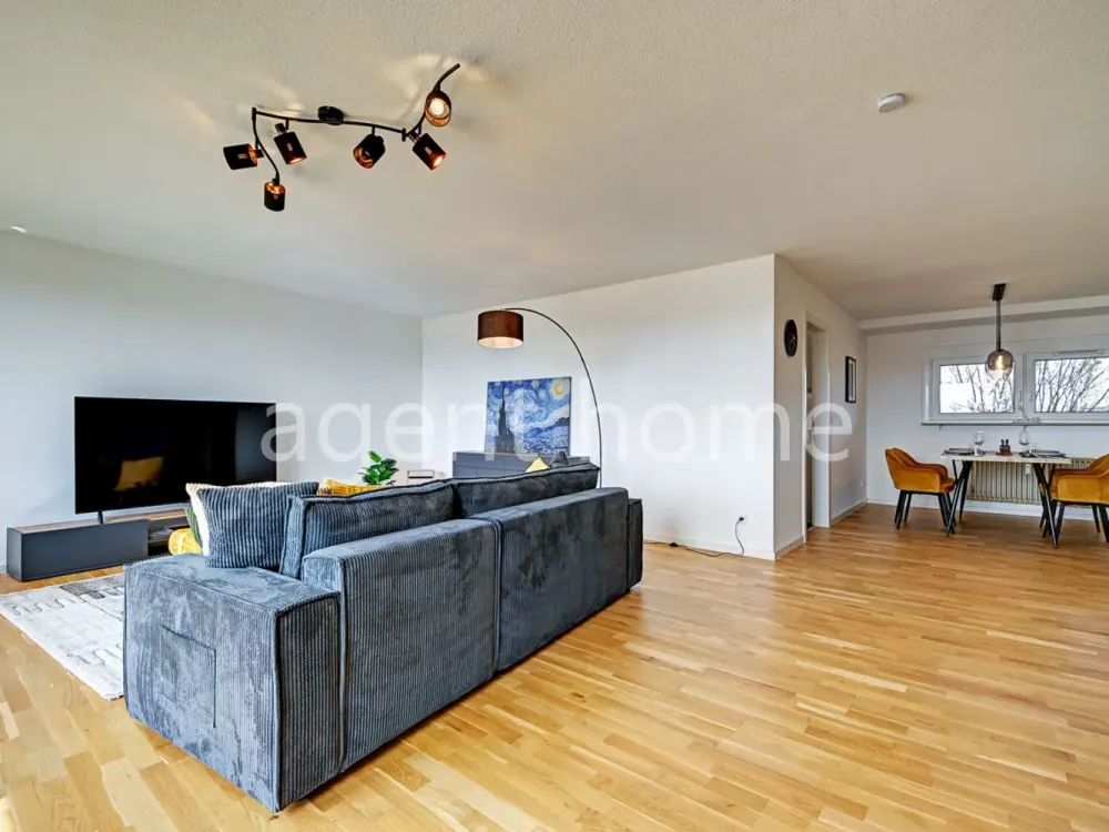 FURNISHED - SPACIOUS AND BRIGHT - Beautiful Apartment with Balcony